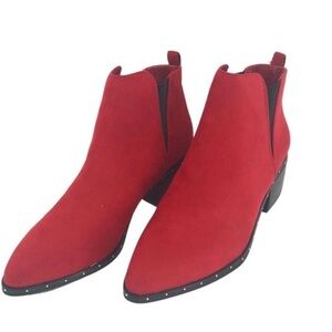 Bar III red booties! Comfy, size 5.5!​​